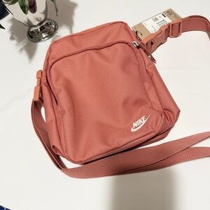 Nike Men's Terracotta Messenger Bag